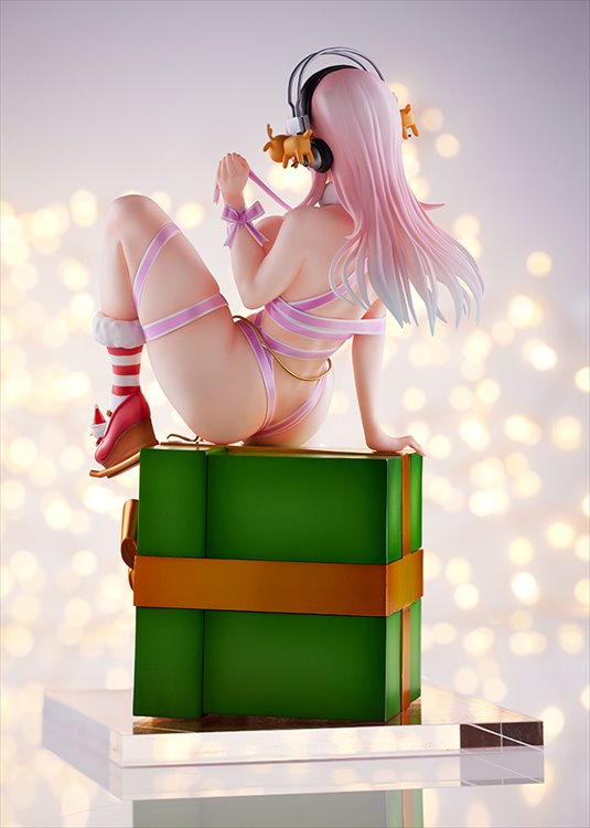 Super Sonico - 1/7 Super Sonico 10th Merry Christmas TF Edition Figure