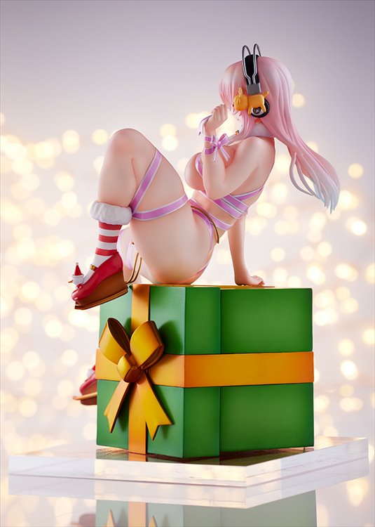 Super Sonico - 1/7 Super Sonico 10th Merry Christmas TF Edition Figure
