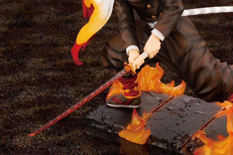 Demon Slayer - 1/8 Kyojuro Rengoku ARTFX J PVC Figure