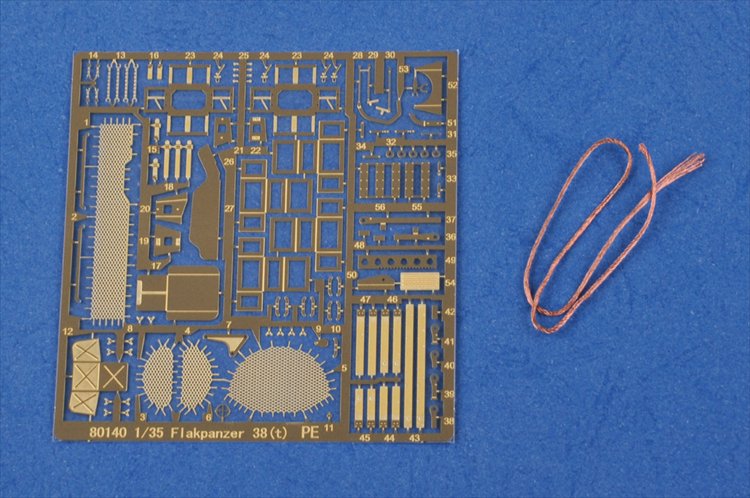 Hobby Boss - 1/35 German 2cm Flak 38 Pz.Kpfw. 38 (t) SPAAG Model Kit