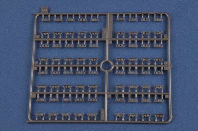 Hobby Boss - 1/35 German Pz.Kpfw.III/IV auf Einheitsfahrgestell