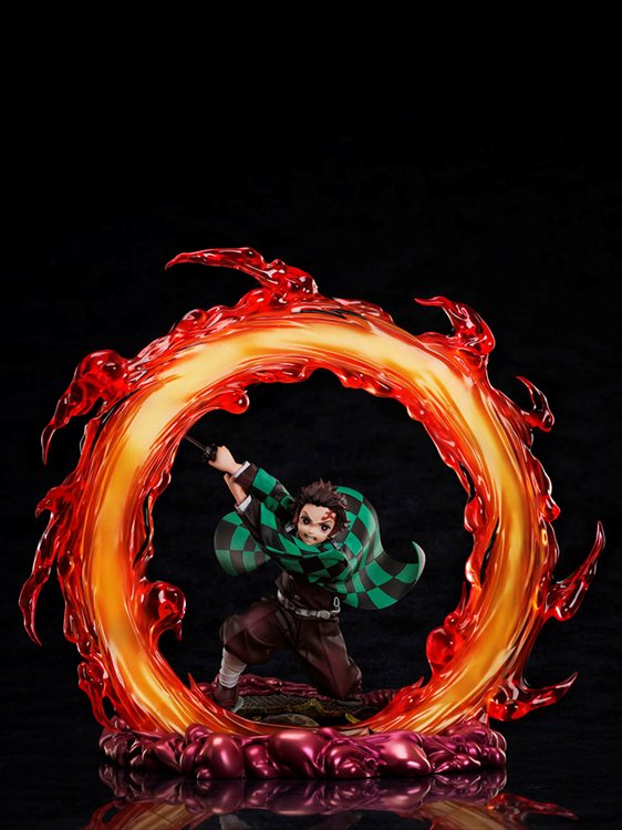 Demon Slayer - 1/8 Tanjiro Kamado Hinokami Kagura Ver. PVC Figure