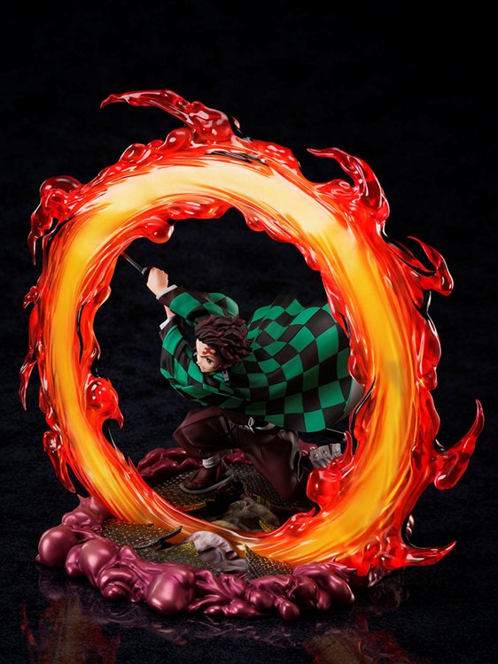 Demon Slayer - 1/8 Tanjiro Kamado Hinokami Kagura Ver. PVC Figure