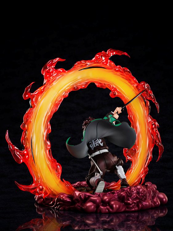 Demon Slayer - 1/8 Tanjiro Kamado Hinokami Kagura Ver. PVC Figure