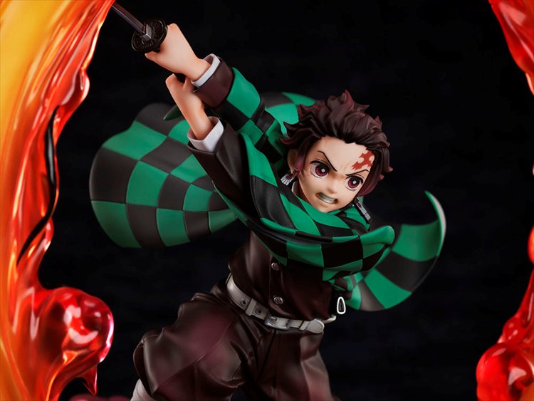 Demon Slayer - 1/8 Tanjiro Kamado Hinokami Kagura Ver. PVC Figure