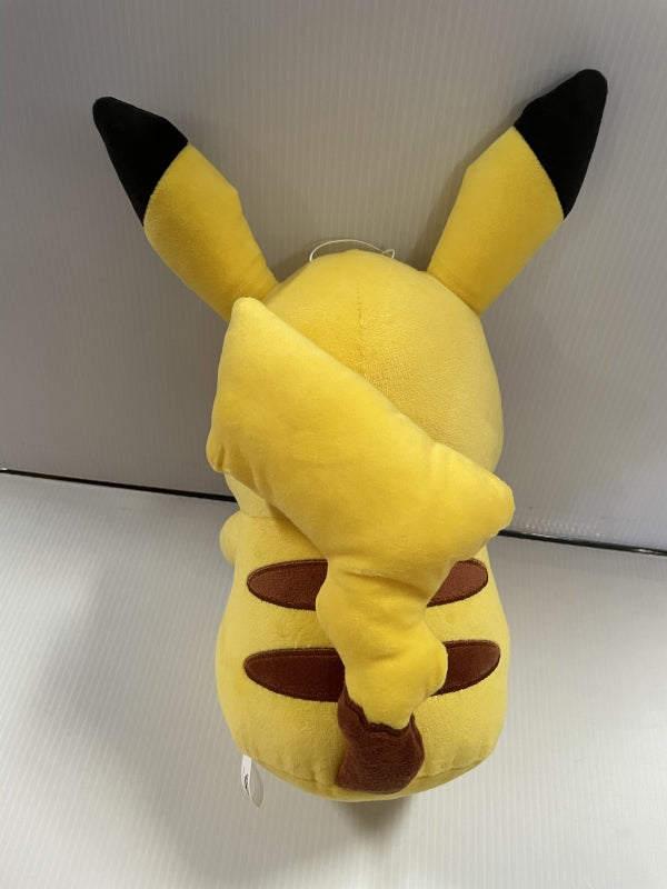 Pokemon - Pikachu 23cm Plush