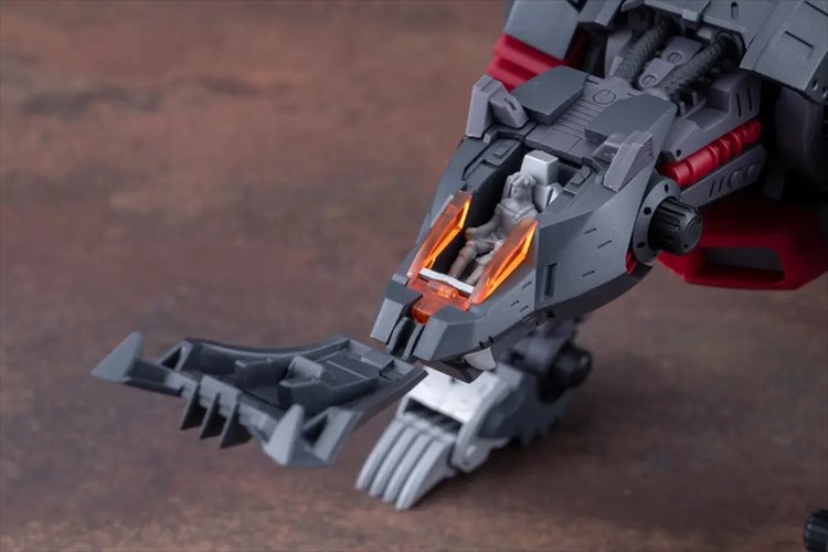 Zoids - 1/72 Lightning Saix Irvine Special 2000 Recolor Plastic Model