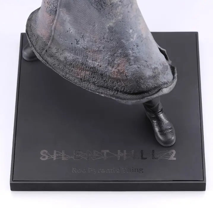 Silent Hill 2 - 1/7 Red Pyramid Thing Oshi Works Figure