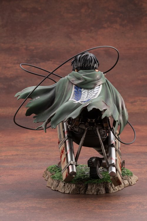 Attack On Titan - Levi Fortitude Ver. Artfx J PVC Figure